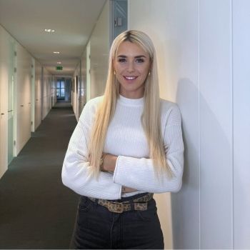 Portrait of Denise Dinter